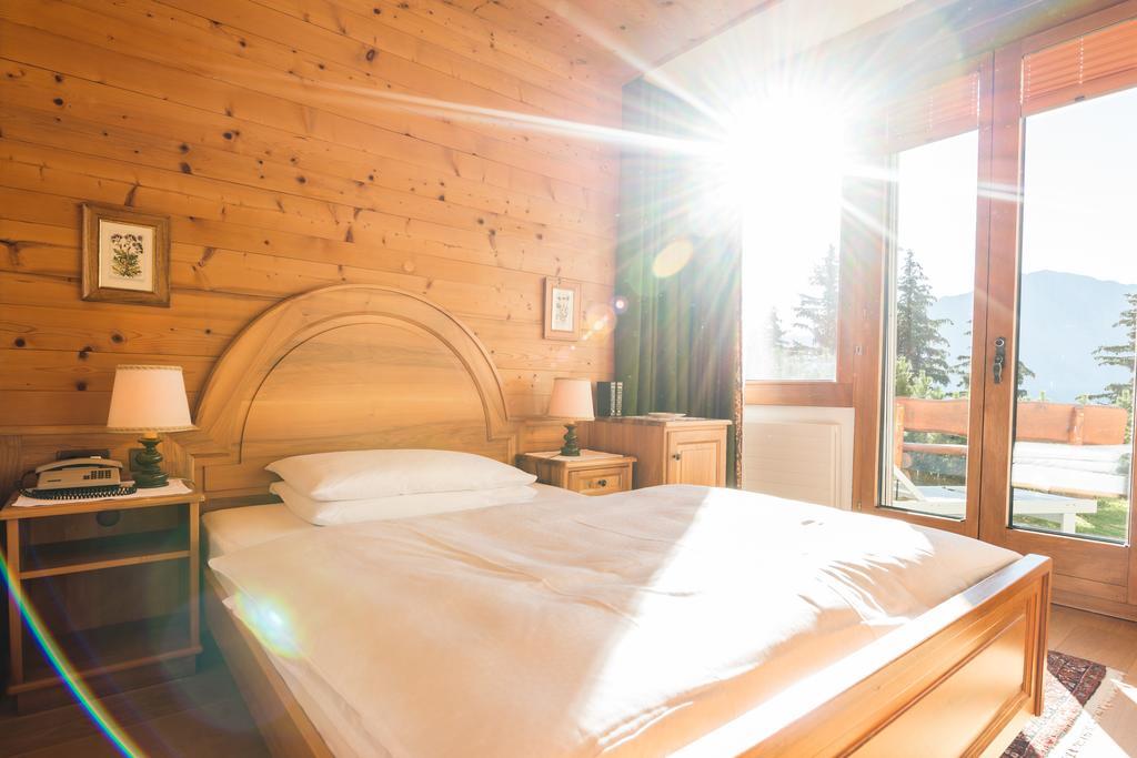 ريرالب Swiss Chalet-Style Hotel Walliser Spycher المظهر الخارجي الصورة