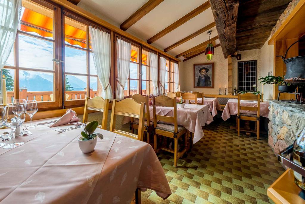 ريرالب Swiss Chalet-Style Hotel Walliser Spycher المظهر الخارجي الصورة