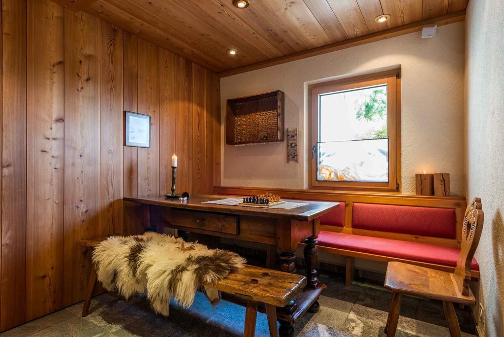 ريرالب Swiss Chalet-Style Hotel Walliser Spycher المظهر الخارجي الصورة