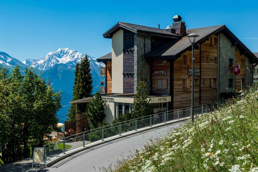 ريرالب Swiss Chalet-Style Hotel Walliser Spycher المظهر الخارجي الصورة