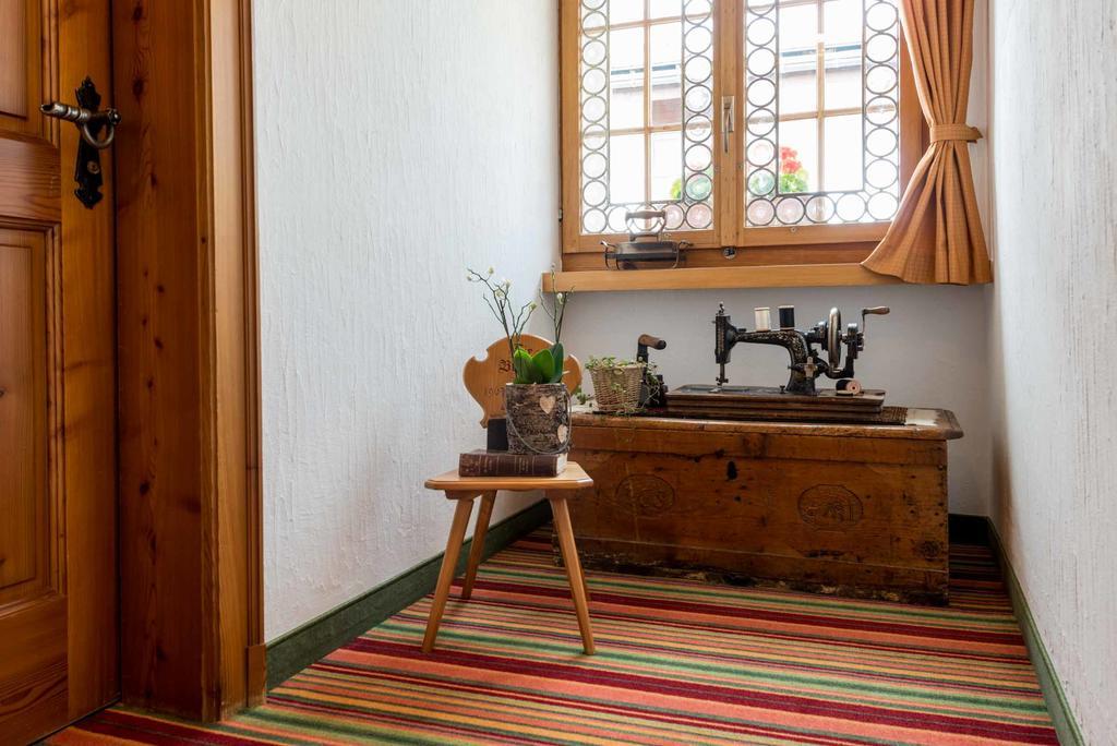 ريرالب Swiss Chalet-Style Hotel Walliser Spycher المظهر الخارجي الصورة