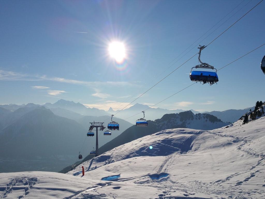 ريرالب Swiss Chalet-Style Hotel Walliser Spycher المظهر الخارجي الصورة