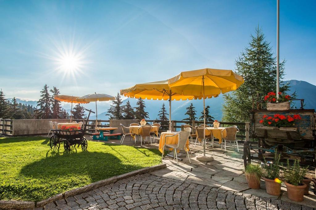ريرالب Swiss Chalet-Style Hotel Walliser Spycher المظهر الخارجي الصورة