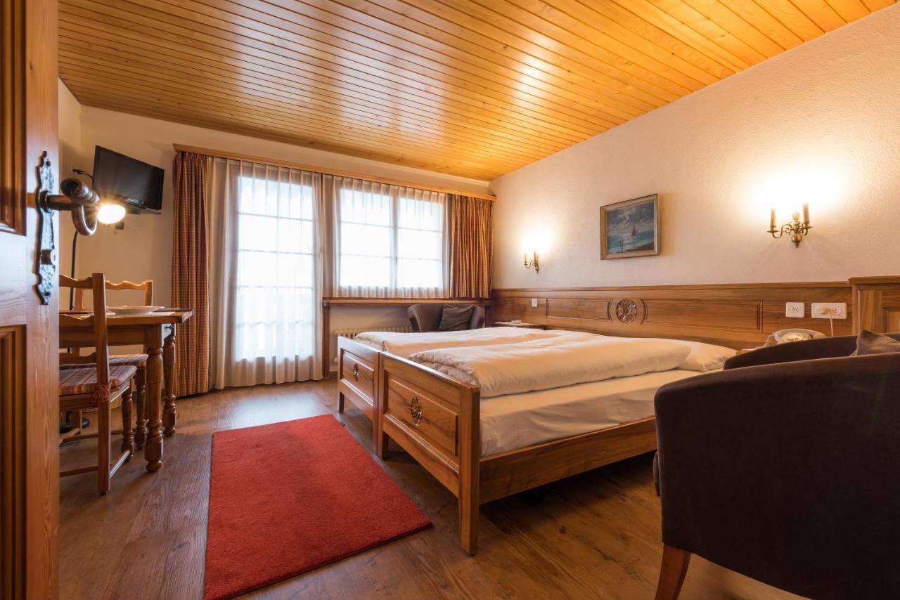 ريرالب Swiss Chalet-Style Hotel Walliser Spycher المظهر الخارجي الصورة