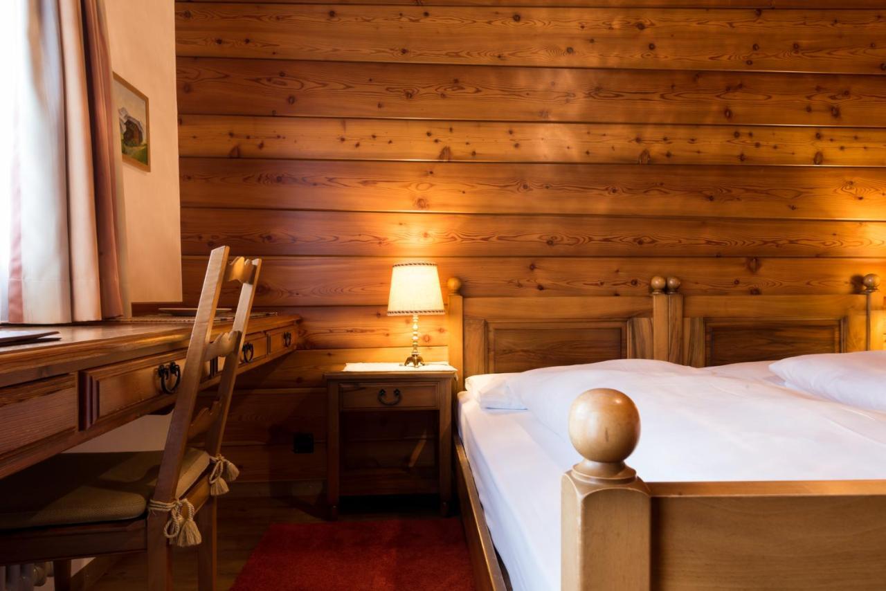 ريرالب Swiss Chalet-Style Hotel Walliser Spycher المظهر الخارجي الصورة